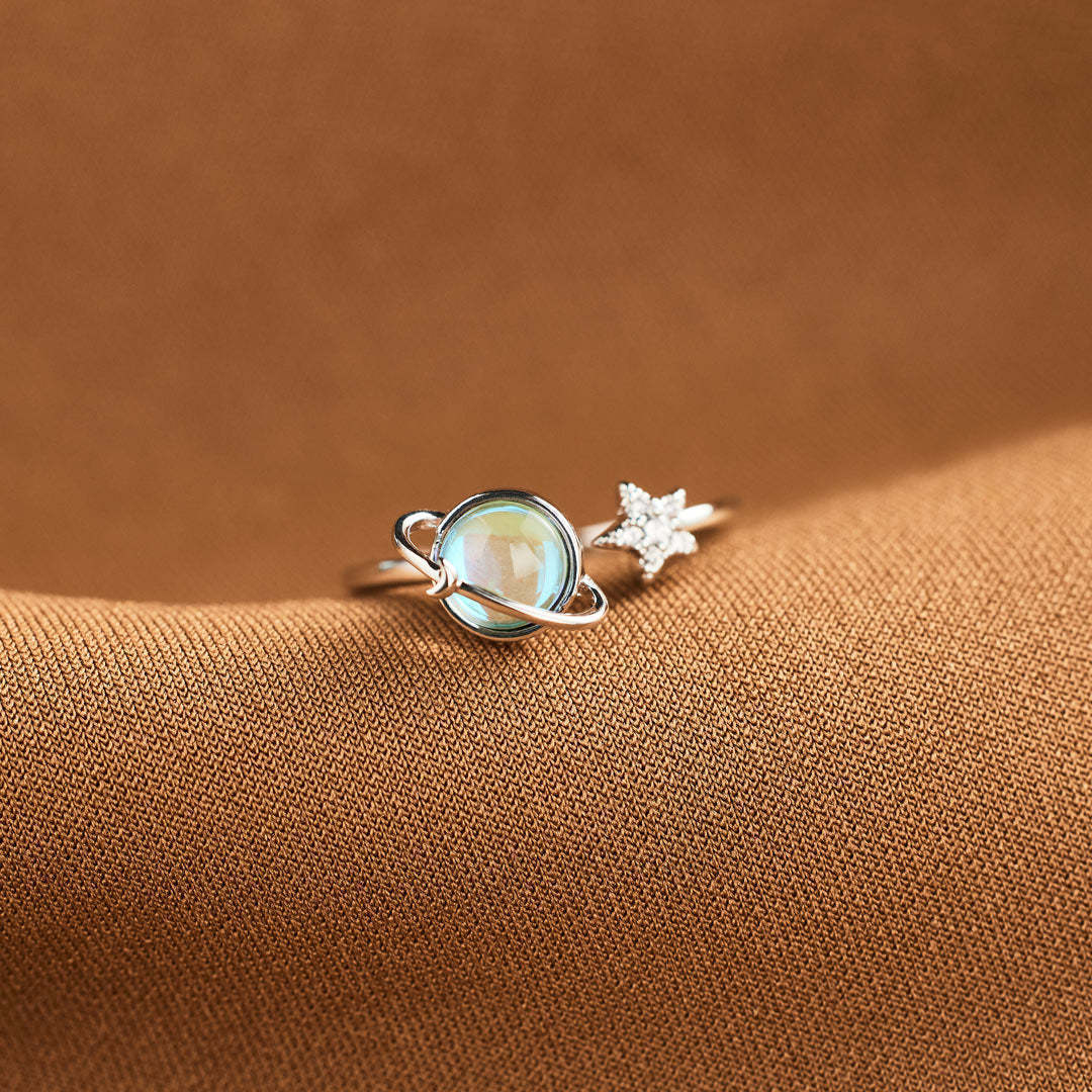 Fingertip star moon earth ring