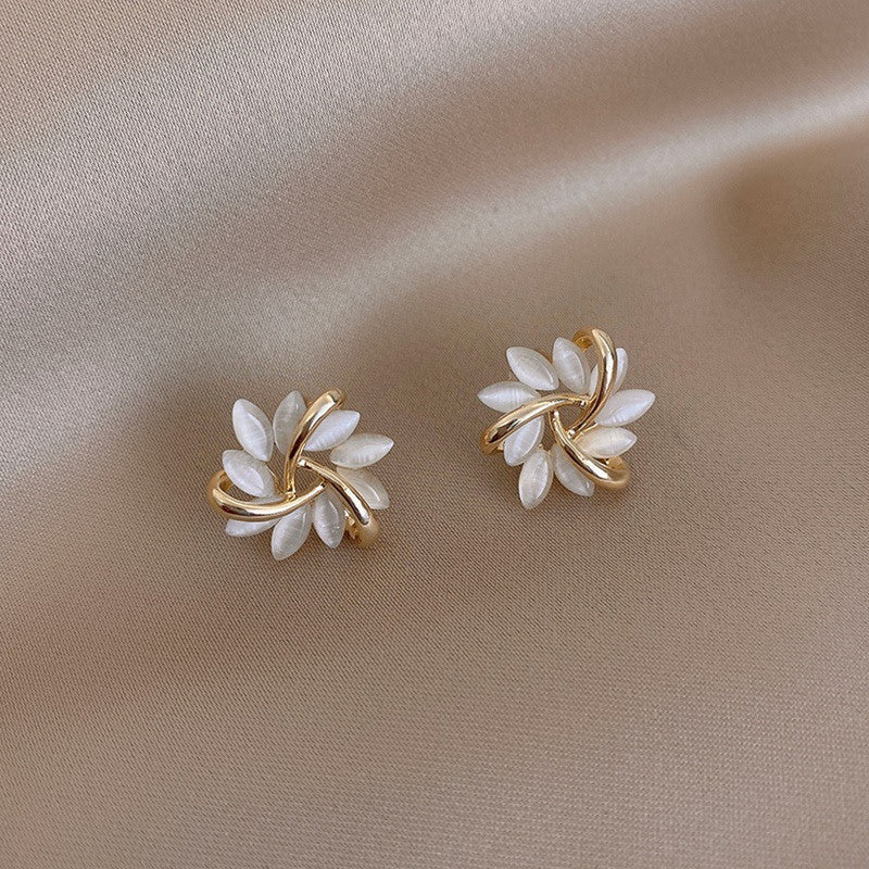 Needle Petal Earrings