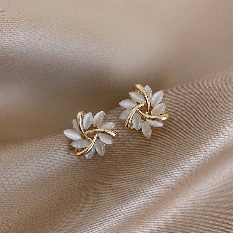 Needle Petal Earrings